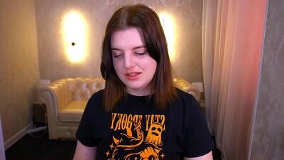 kristifoxy public webcam profile photo 2