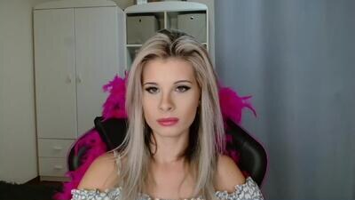 kristineamore public webcam profile photo 2