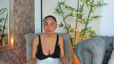kristyl_paez public webcam profile photo 5