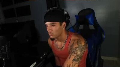 kylewhitedgs public webcam profile photo 6
