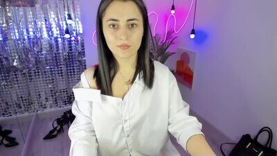 kylie_mellow