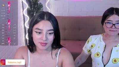 kyliee_tay public webcam profile photo 7