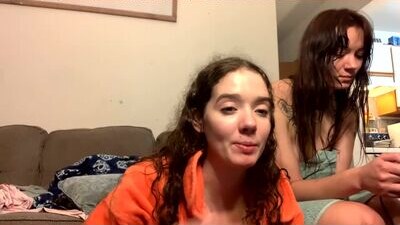 kylieexoxoxo2432 public webcam profile photo 5