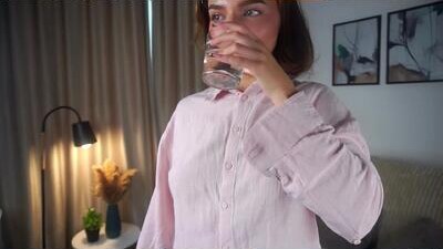 kyrasake public webcam profile photo 7