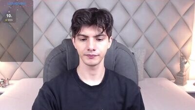 kyron_jobs public webcam profile photo 5