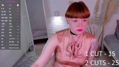 l_u_n_a__ public webcam profile photo 6