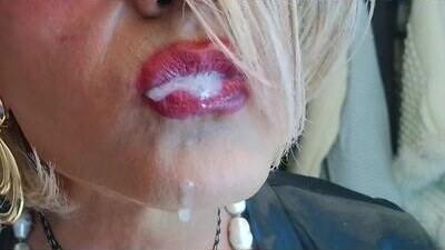 ladyoxana public webcam profile photo 9