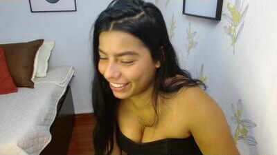 laia_white public webcam profile photo 5