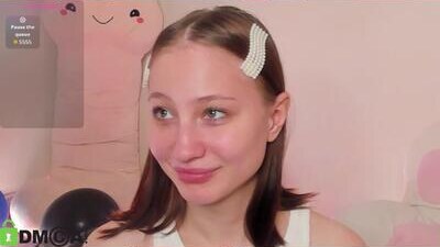 lallycute public webcam profile photo 9