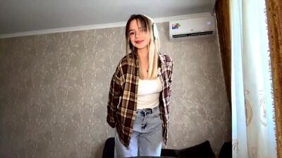 lanajoma public webcam profile photo 2