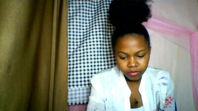 lara_belle public webcam profile photo 5