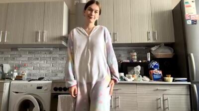 larainerothmiller public webcam profile photo 4