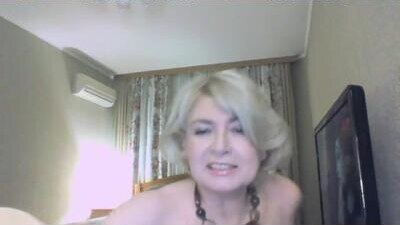 laramrs public webcam profile photo 5