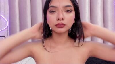 larissaevans public webcam profile photo 4