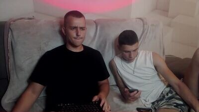 larstar public webcam profile photo 2