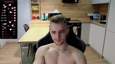 larstar01 public webcam profile photo 6