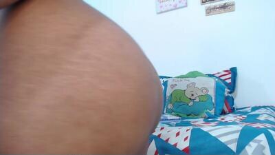 latin_rihanna_j public webcam profile photo 2