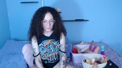 laura_anal_ public webcam profile photo 3