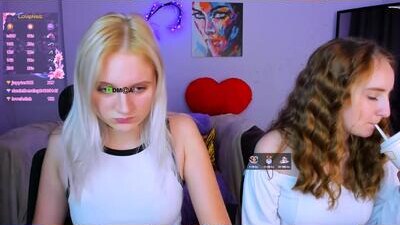 laura_queen_ public webcam profile photo 5