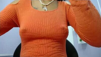 lauramossart public webcam profile photo 6