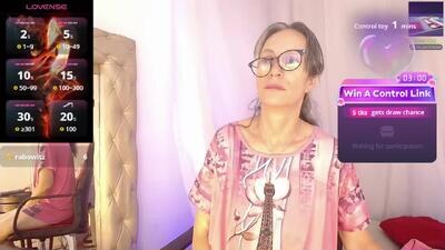 laurasofia45 public webcam profile photo 4