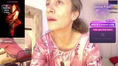 laurasofia45 public webcam profile photo 10