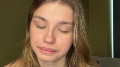 laurineleconey public webcam profile photo 7