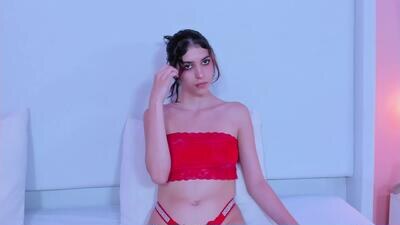 layla_kieni public webcam profile photo 3