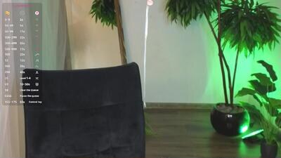 laylaura public webcam profile photo 2