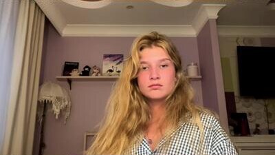 leantraugh public webcam profile photo 5