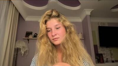 leantraugh public webcam profile photo 7