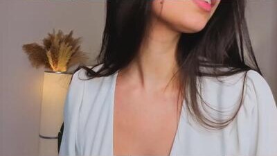 leeannepizzini public webcam profile photo 9