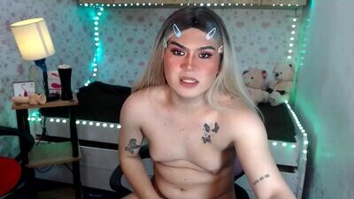 leighcortesi public webcam profile photo 5