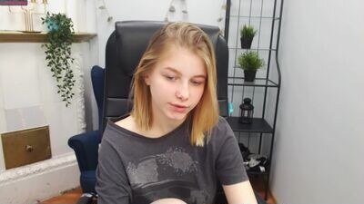 lemon_girl_ public webcam profile photo 3