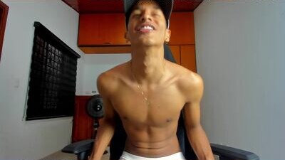 leo_hornny2 public webcam profile photo 6