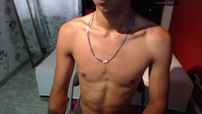 leoadamss public webcam profile photo 8