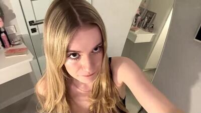 leonormcelyea public webcam profile photo 2
