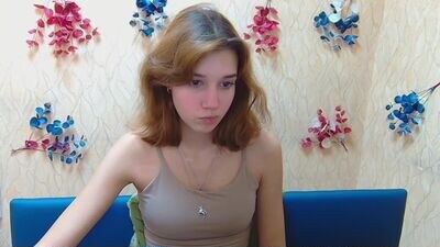 letty_curly public webcam profile photo 3