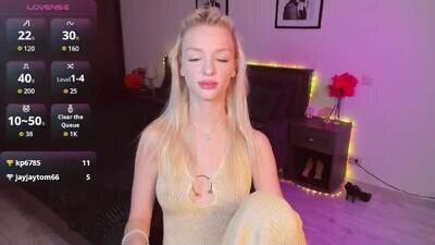 lexieblonde public webcam profile photo 4