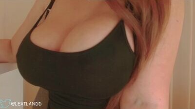 lexiland_ public webcam profile photo 7