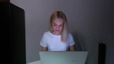 lia_florance public webcam profile photo 2