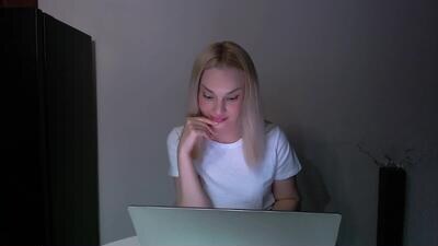 lia_florance public webcam profile photo 3