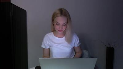 lia_florance public webcam profile photo 4