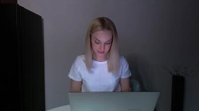 lia_florance public webcam profile photo 7