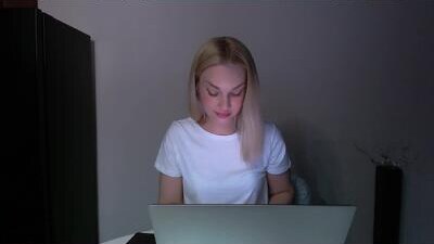 lia_florance public webcam profile photo 8