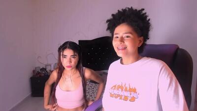 liaamoretz public webcam profile photo 2