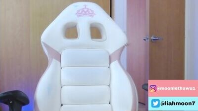 liahmoon public webcam profile photo 4