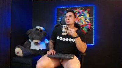 liam_maxim public webcam profile photo 6