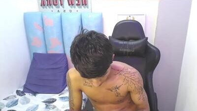 liam_play public webcam profile photo 6