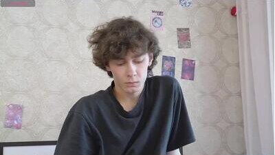 liam_wins public webcam profile photo 8